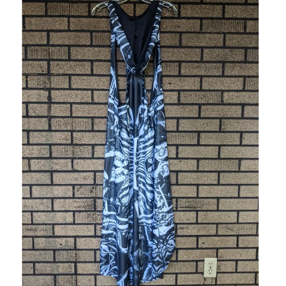 Black Milk bone machine hooded cape *rare* OSFA - Picture 5 of 7